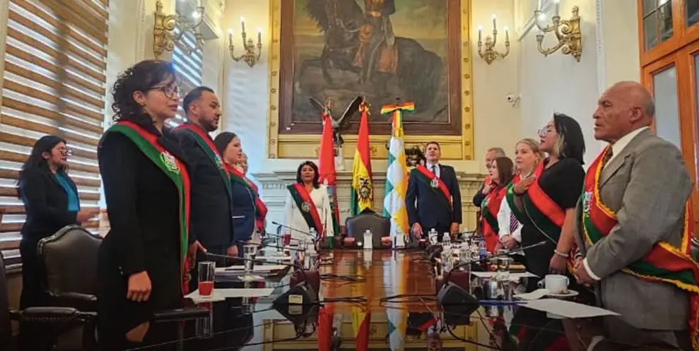 La institucionalidad secuestrada por la mala política